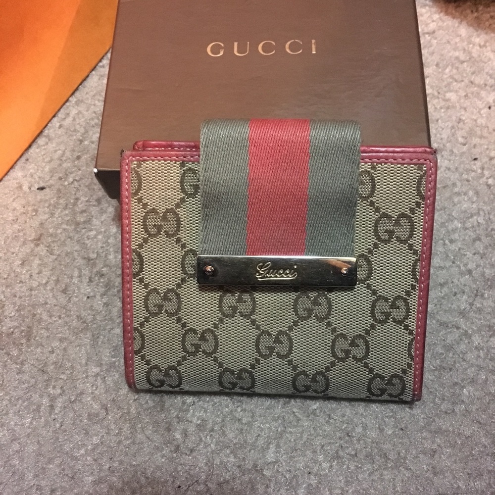 Authentic Gucci wallet.